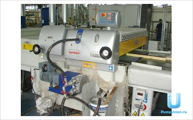 Перекачка клея перистальтическим насосом ELRO XP200